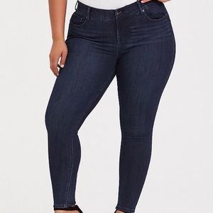 Torrid Bombshell skinny Jeans